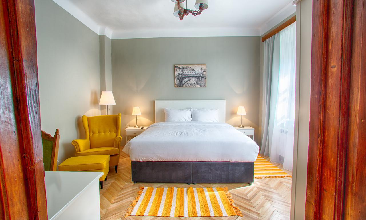 B&B Goldsmith